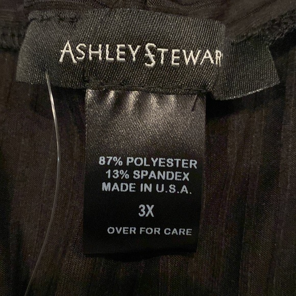 Top - Picture 3 of 4